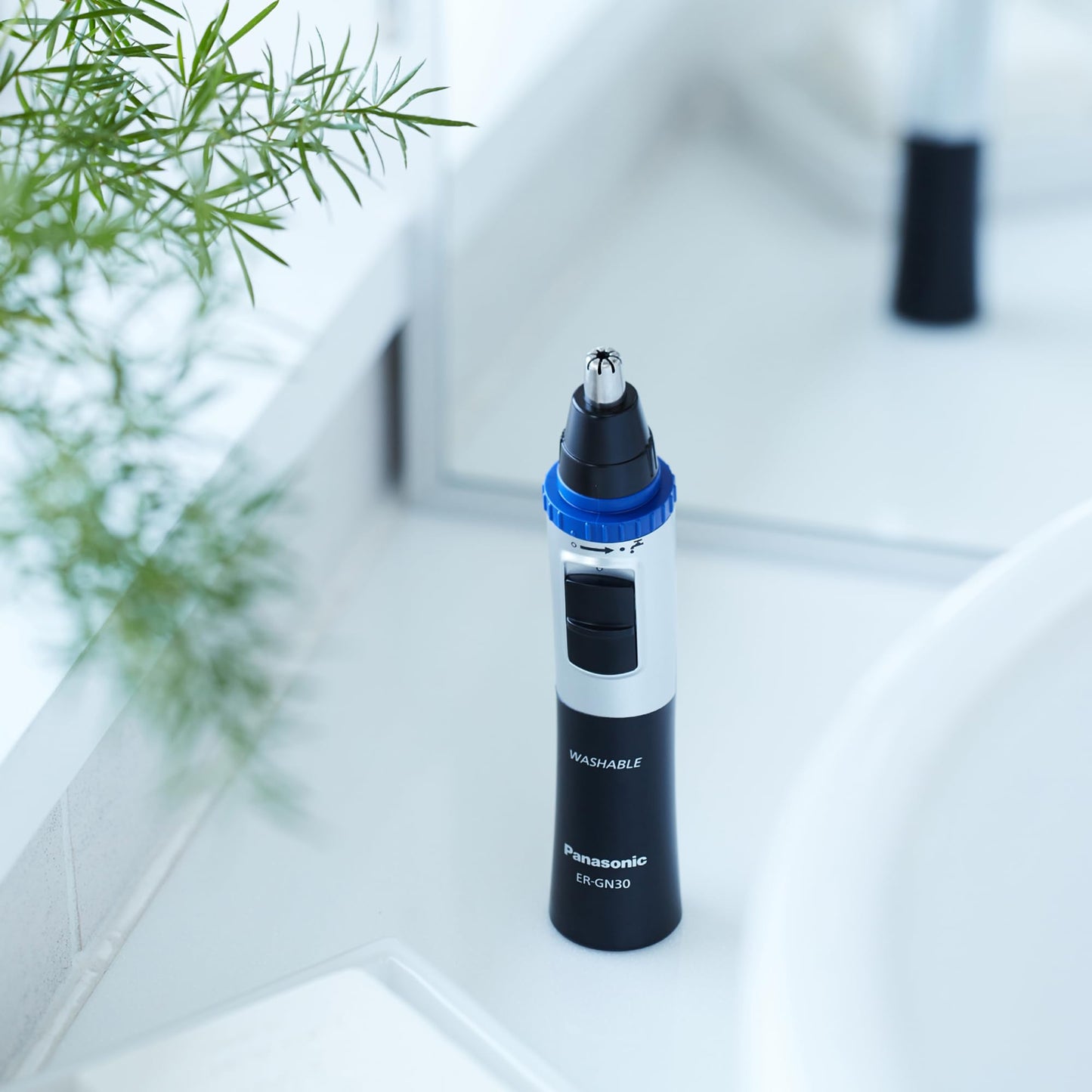 Panasonic Nasen/Ohrhaarschneider ER-GN-30K mit Batteriebetrieb | 1er Pack